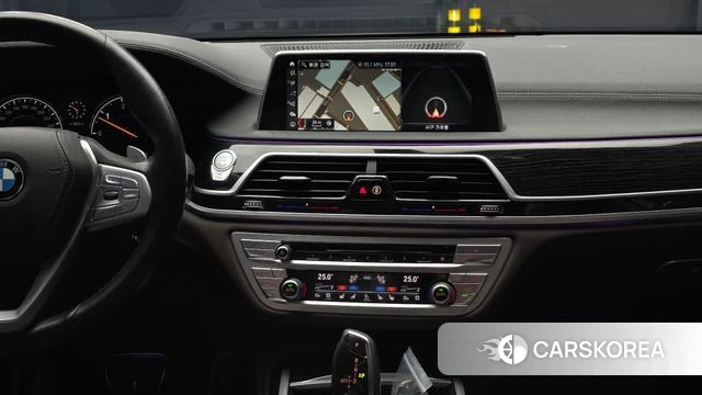 BMW 7 Series (G11) 2018 Черный из Кореи, фото 6