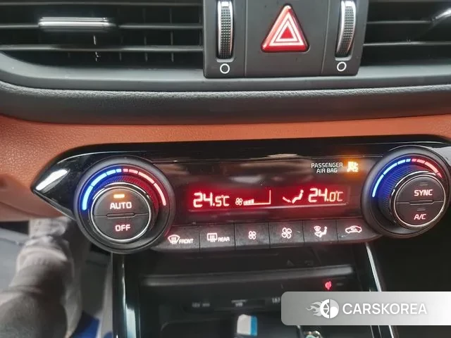 Kia The New K3 2nd generation 2023 Серый из Кореи, фото 6