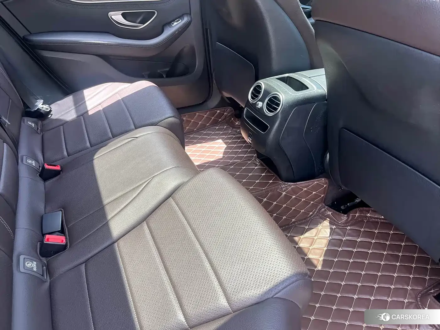 Mercedes-Benz GLC 2019 Silver/gray из Китая, фото 6