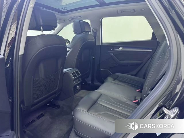 Audi Q5L 2023 Черный из Китая, фото 6