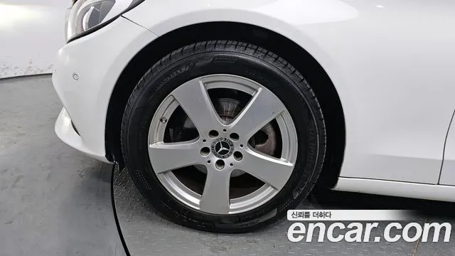 Mercedes-Benz C-Class W205 2018 Белый из Кореи, фото 6