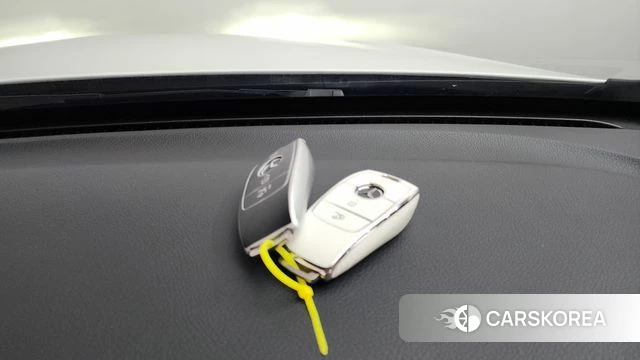 Mercedes-Benz C-Class W205 2020 Белый из Кореи, фото 6