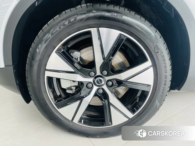Volvo XC40 EV 2022 Белый из Китая, фото 6