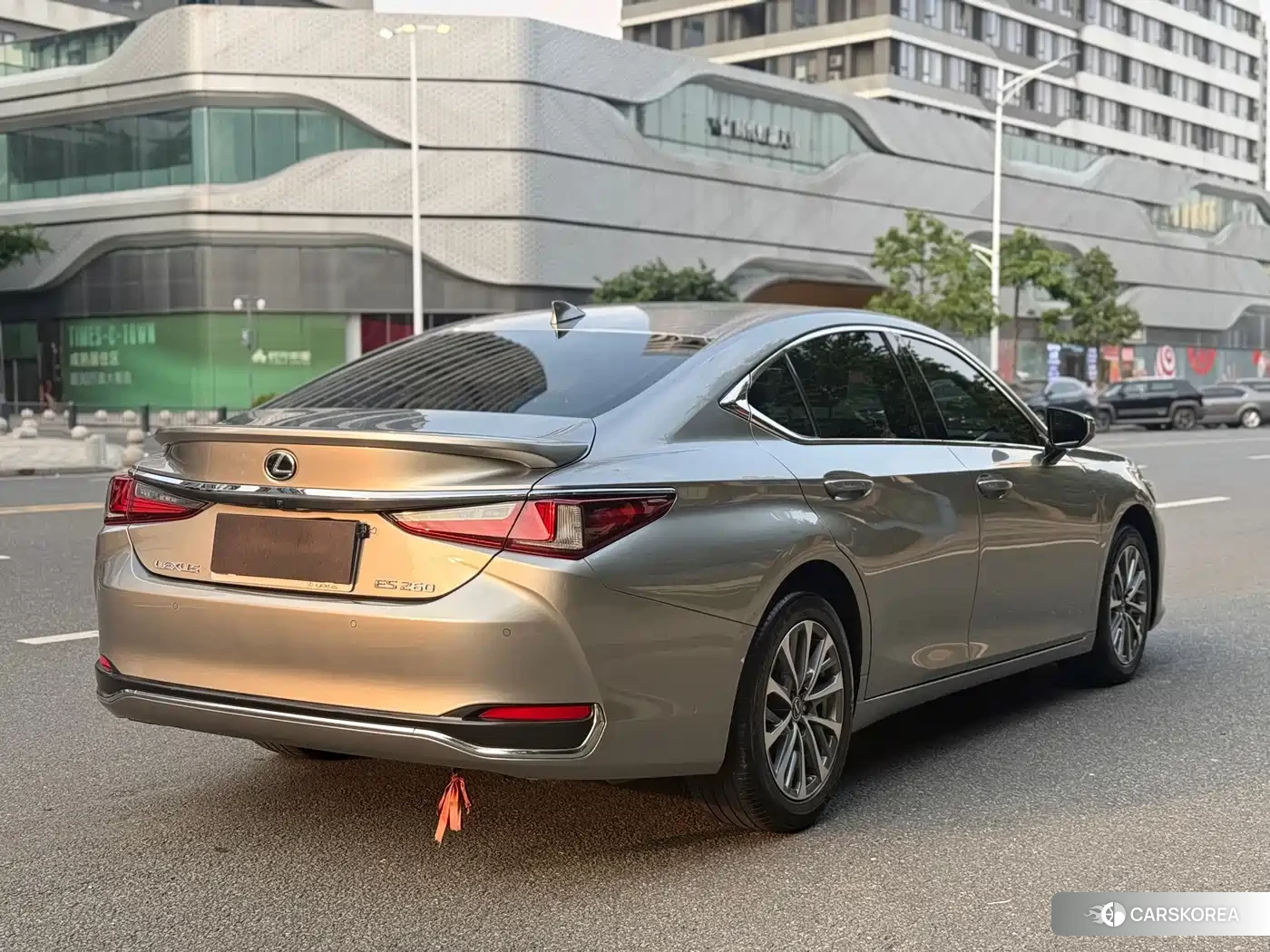 Lexus ES 2023 Silver/gray из Китая, фото 6