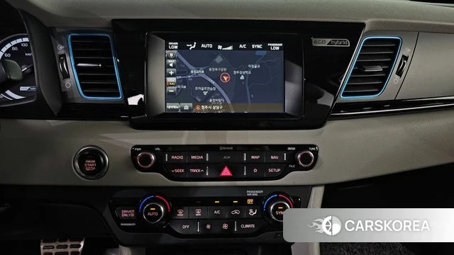 Kia Niro 2018 Белый из Кореи, фото 6