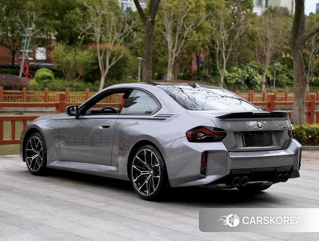 BMW M2 2026 Серебристо-серый из Китая, фото 6