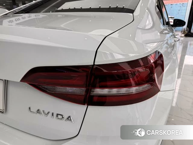 Volkswagen Lavida 2024 Белый из Китая, фото 6