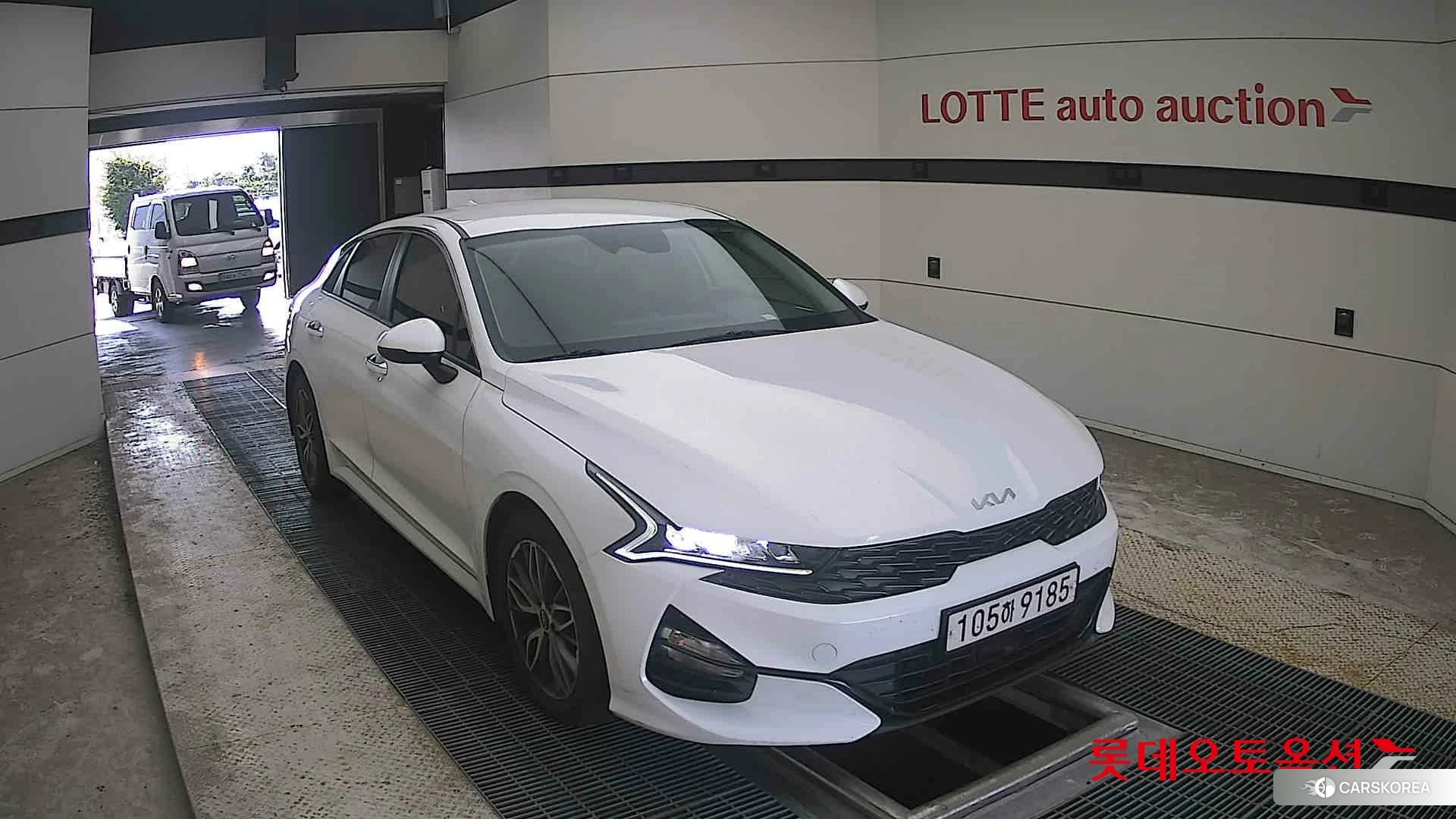 Kia K5 2022 Белый из Кореи, фото 6