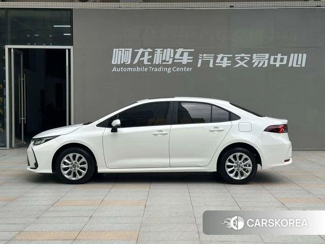 Toyota Corolla 2022 Белый из Китая, фото 6