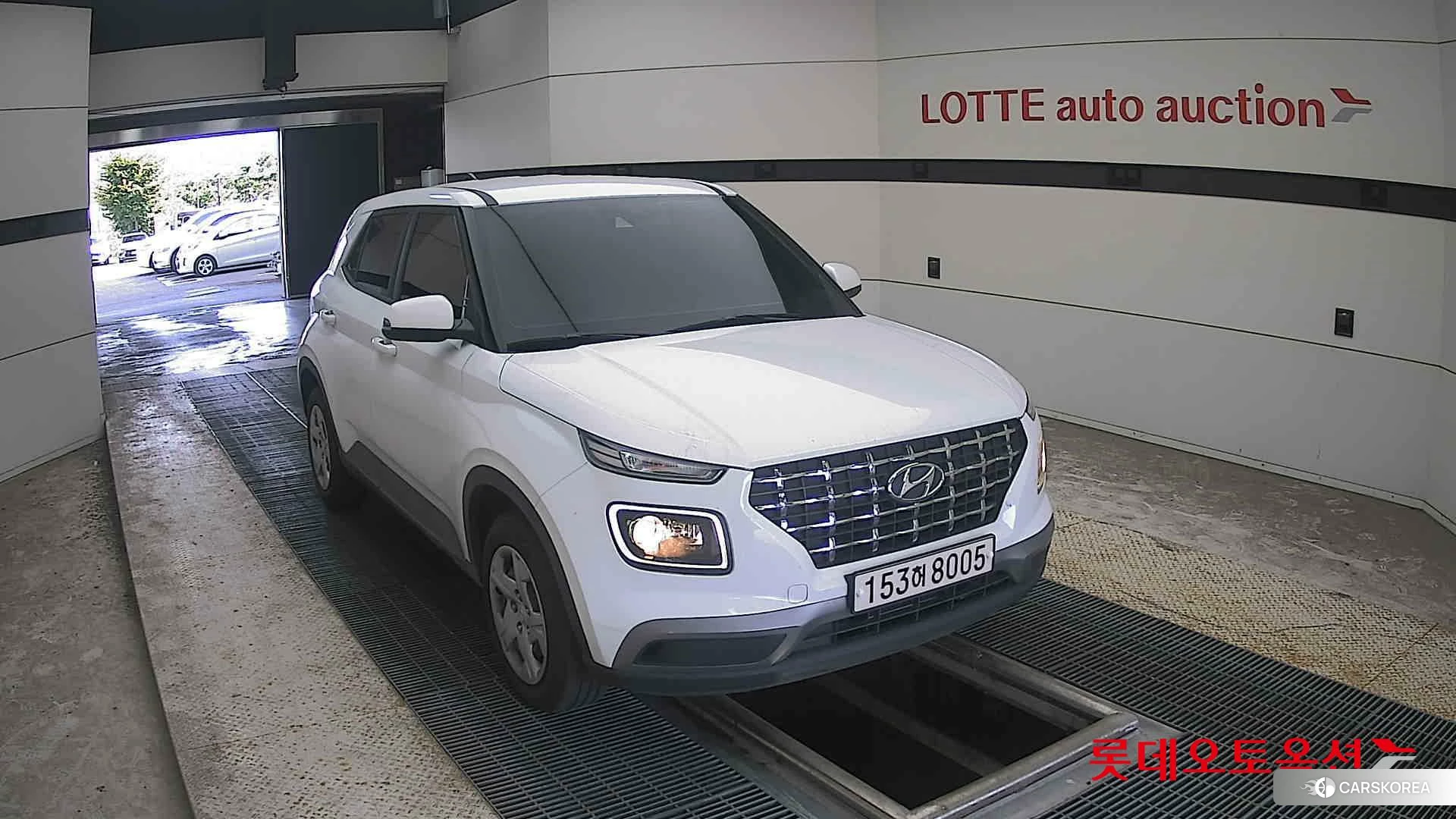 Hyundai Venue 2021 Polar White из Кореи, фото 6