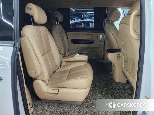 Kia The New Carnival 2018 Жемчужный цвет из Кореи, фото 6