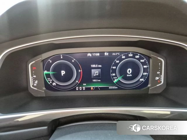 Volkswagen Tiguan second Generation 2022 Серебряный из Кореи, фото 6