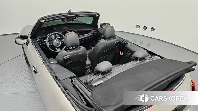 Mini Cooper Convertible 2024 Песочный из Кореи, фото 6