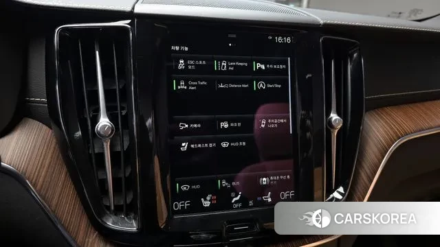 Volvo XC60 second Generation 2021 Белый из Кореи, фото 6