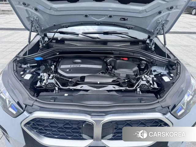 BMW X2 (import) 2025 Серебристо-серый из Китая, фото 6