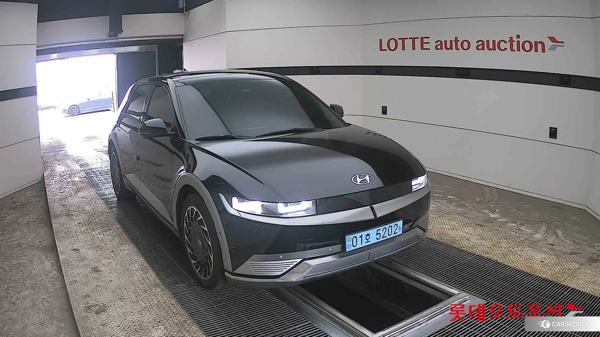 Hyundai IONIQ 5 2022 Phantom Black Pearl из Кореи, фото 6