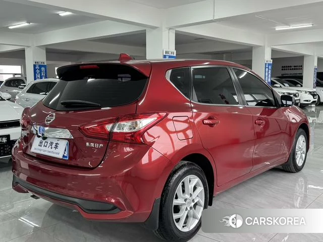 Nissan TIIDA 2022 Красный из Китая, фото 6