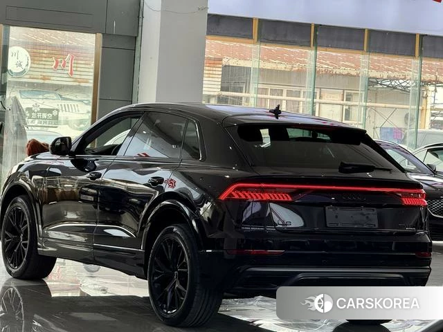 Audi Q8 2021 Черный из Китая, фото 6