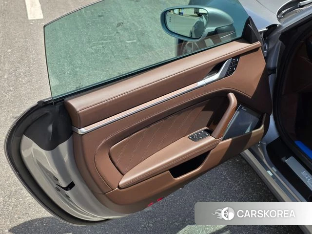 Porsche 911(992) 2023 Серебристо-серый из Кореи, фото 6