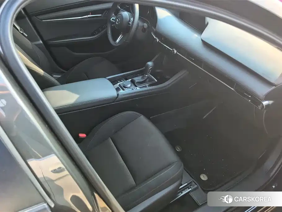 Mazda 3 2023 Silver/gray из Китая, фото 6