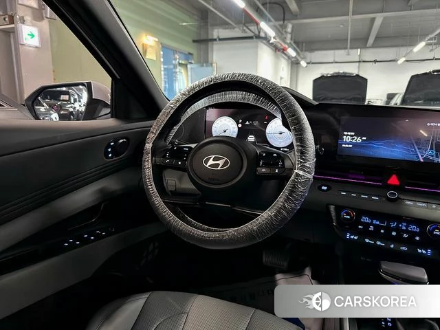 Hyundai The New Avante (CN7) 2023 Белый из Кореи, фото 5