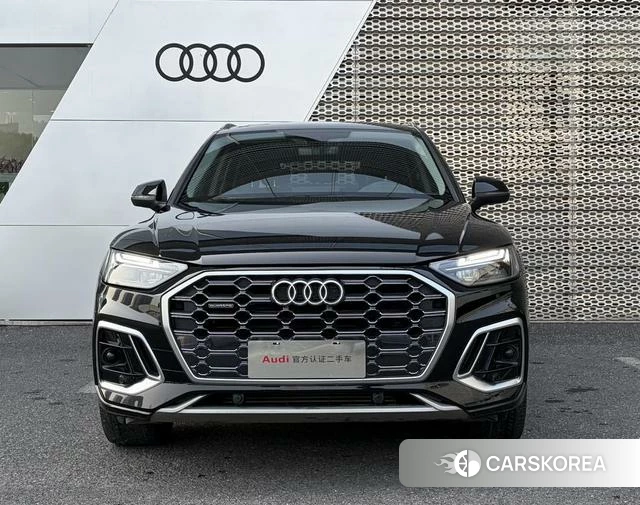 Audi Q5L 2022 Черный из Китая, фото 6