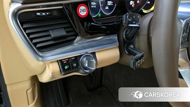 Porsche Panamera (971) 2018 Синий из Кореи, фото 6