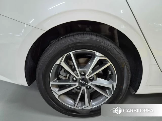 Kia The New K3 2nd generation 2024 Белый из Кореи, фото 6