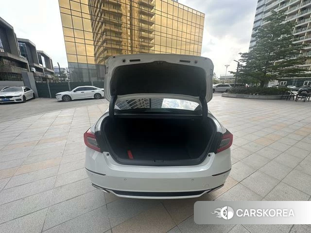 Honda Accord 2023 Белый из Китая, фото 6