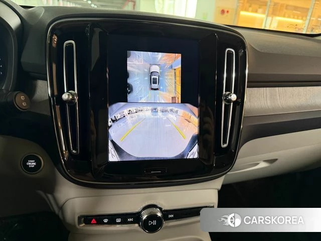 Volvo XC40 2025 Белый из Кореи, фото 6