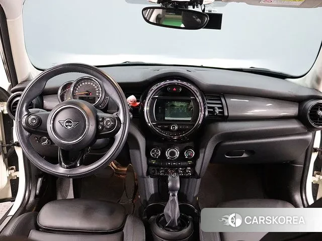 Mini Cooper 2019 Жемчужный цвет из Кореи, фото 6