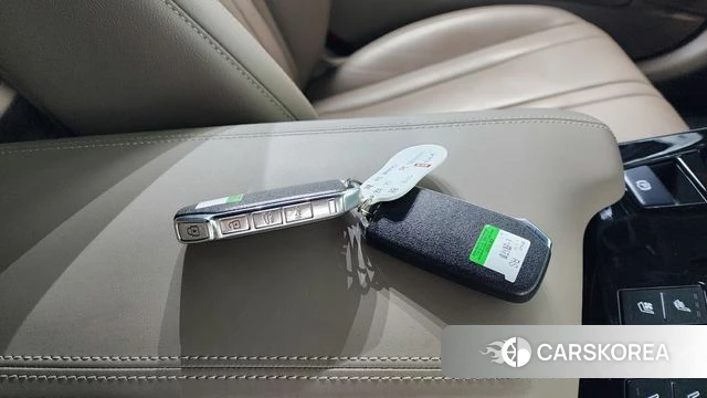 Kia K8 Hybrid 2023 Серый из Кореи, фото 6