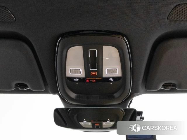 Volvo XC60 second Generation 2025 Белый из Кореи, фото 6