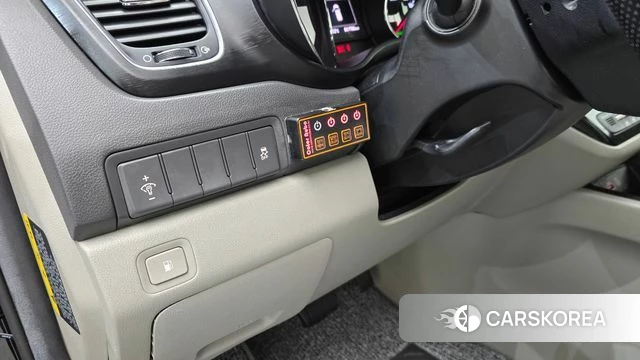 Kia All New Carnival 2018 Желтый из Кореи, фото 6