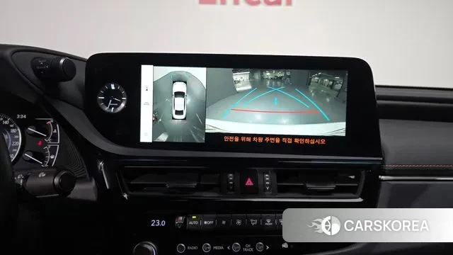 Lexus ES300h 7th generation 2024 Белый из Кореи, фото 6