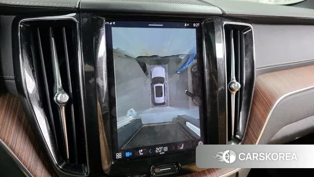 Volvo XC60 second Generation 2023 Белый из Кореи, фото 6