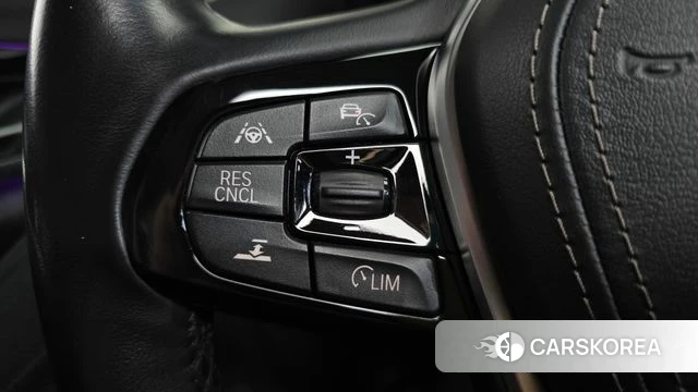 BMW 5 Series (G30) 2018 Белый из Кореи, фото 6