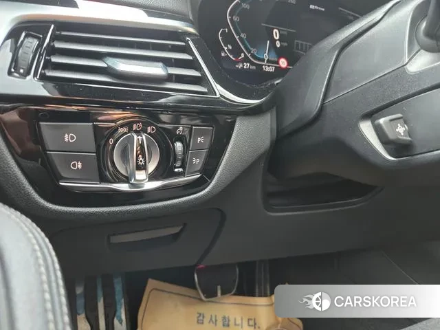 BMW 5 Series (G30) 2020 Белый из Кореи, фото 6