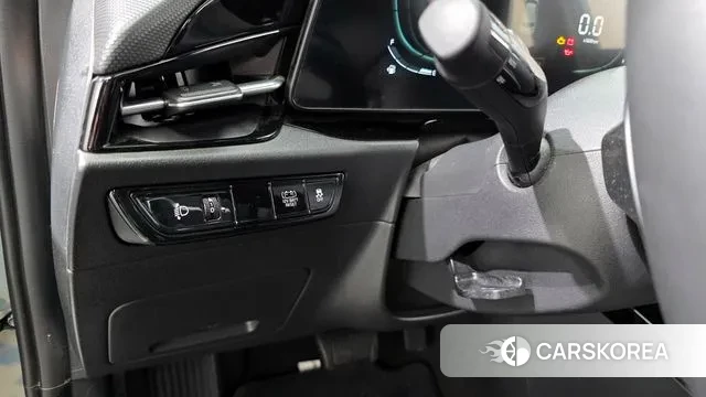 Kia Di Ol Nu Niro 2022 Темно-зеленый из Кореи, фото 6