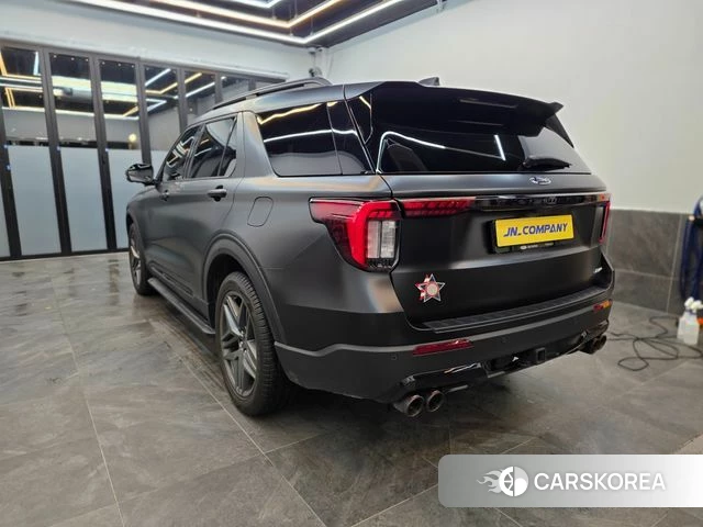 Ford Explorer 6th Generation 2024 Черный из Кореи, фото 6