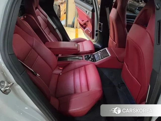 Porsche Panamera (971) 2023 Белый из Кореи, фото 6