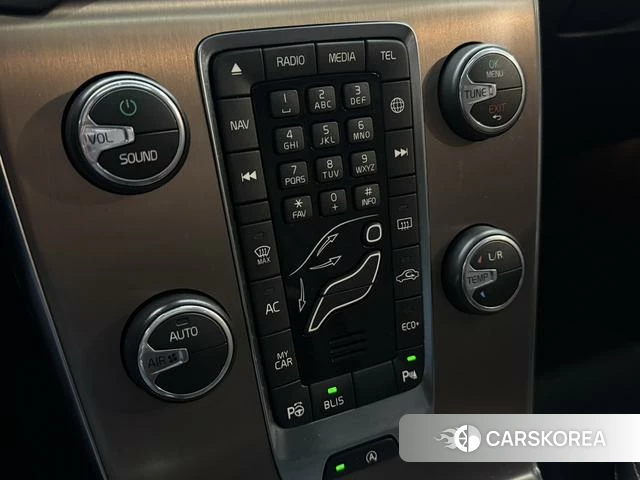 Volvo V40 2018 Коричневый из Китая, фото 6