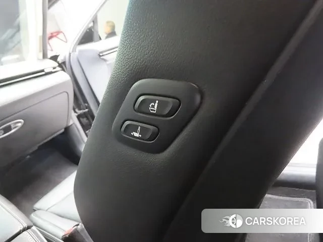 Genesis GV70 2021 Черный из Кореи, фото 6