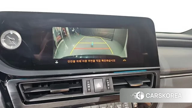 Lexus ES300h 7th generation 2022 Черный из Кореи, фото 6