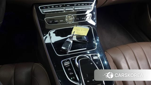 Mercedes-Benz E-Class W213 2019 Серый из Кореи, фото 6