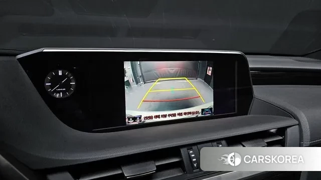 Lexus ES300h 7th generation 2020 Белый из Кореи, фото 6