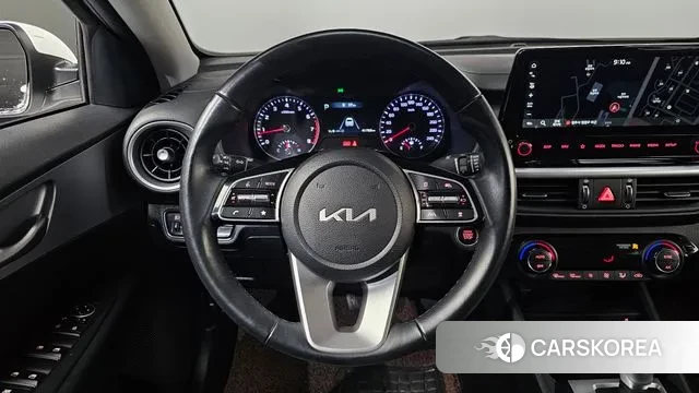 Kia The New K3 2nd generation 2021 Белый из Кореи, фото 6