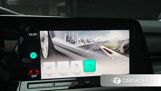 Volkswagen Golf 8th Generation 2024 Белый из Кореи, фото 6