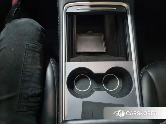 Tesla Model Y 2021 Белый из Кореи, фото 6