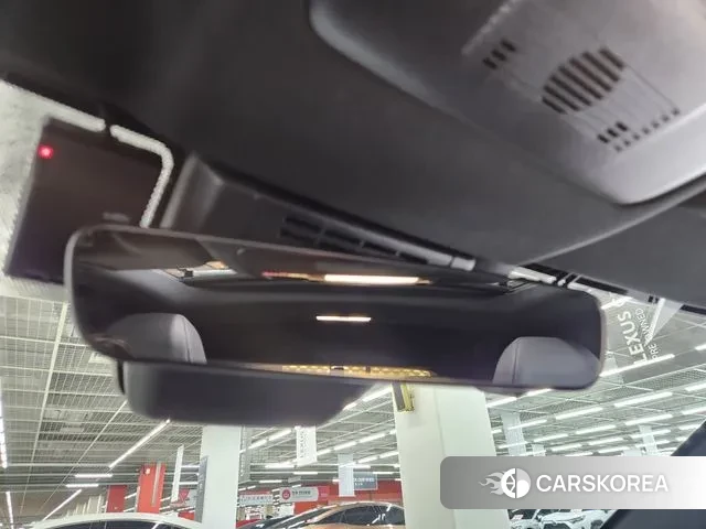 Lexus UX300h 2025 Белый из Кореи, фото 6